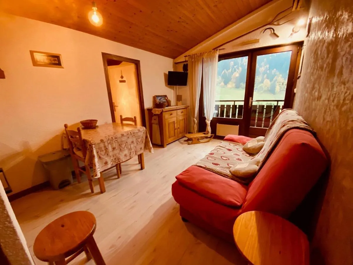 Appartement Cosy 4 Pers. Avec Balcon Et Vue A La Clusaz - Fr-1-459-218